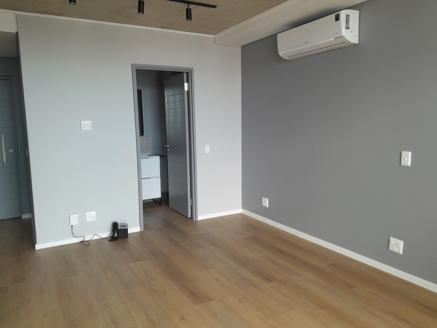 1 Bedroom Property for Sale in Observatory Western Cape